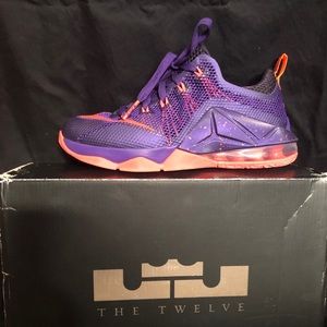 LeBron XII Low (GS) Violet/Bright Crimson